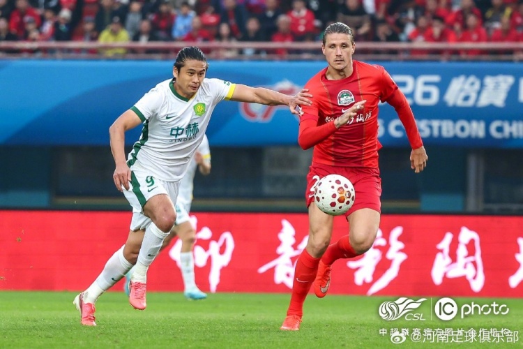 河南俱乐部彩陶坊3-4北京国安 古斯塔沃梅开二度