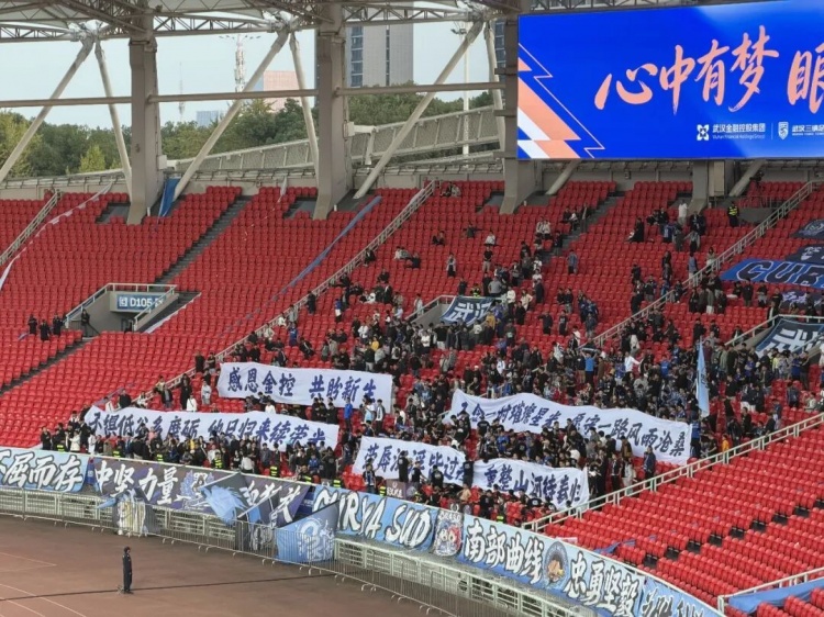 马诺洛：我们在前场三区的最后一传或最后一射确实没对方做得好